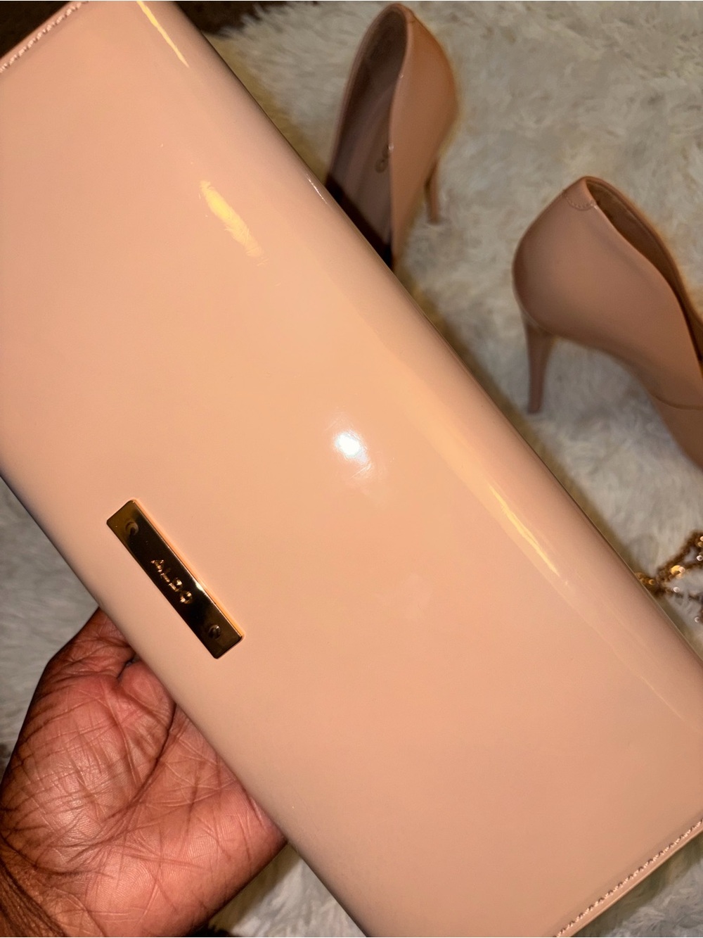 Aldo Nude/BlushPatent Pointed-Toe Pumps with Matching Envelope Clutch/Crossbody - Picture 3 of 5